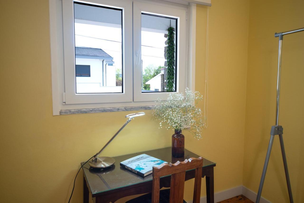 Casa Do Carvalhal - Natureza No Centro Da Cidade Pensionat Santa Maria da Feira Eksteriør billede